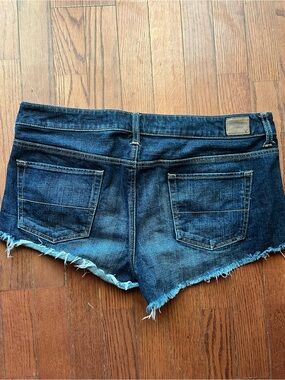 American Eagle Outfitters Women's Dark Blue Denim Cutoff Shorts with Frayed Hem